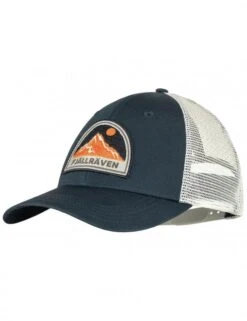 Fjallraven Navy Badge Langtradarkeps – Arctic Fox Embroidered Trucker Snapback