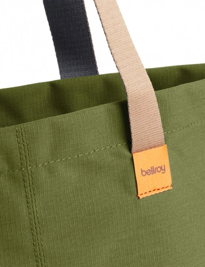 Bellroy City 10L Tote Bag Green Ranger – Eco-Friendly Recycled Unisex Shoulder Bag 9 Bellroy City 10L Tote Bag Green Ranger – Eco-Friendly Recycled Unisex Shoulder Bag - Image 7