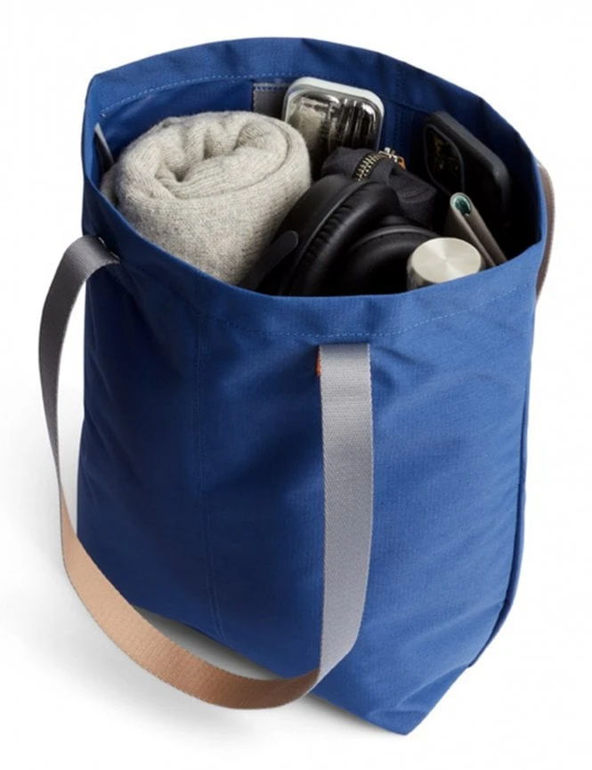 Bellroy City Tote 10L Bag - True Blue Sustainable Recycled Fabric Shoulder Bag 4 Bellroy City Tote 10L Bag - True Blue Sustainable Recycled Fabric Shoulder Bag - Image 2