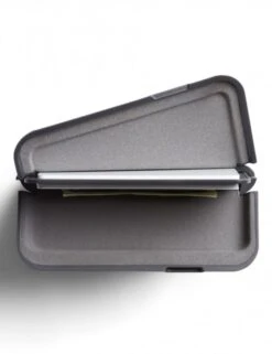 Bellroy Flip Case (2nd Edition) in Black – Premium Leather Magnetic Minimalist Wallet -Fatbuddha Store flip case 2nd edition black p35766 116991 medium