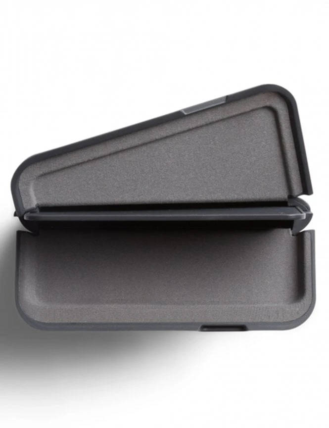 Bellroy Flip Case (2nd Edition) - Terracotta Leather Slim Magnetic Wallet 9 Bellroy Flip Case (2nd Edition) - Terracotta Leather Slim Magnetic Wallet - Image 7