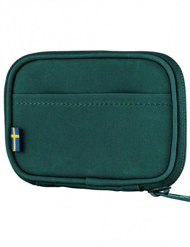 Fjallraven Kanken Card Wallet in Arctic Green – Durable G-1000 HeavyDuty S Zip Wallet 4 Fjallraven Kanken Card Wallet in Arctic Green – Durable G-1000 HeavyDuty S Zip Wallet - Image 2