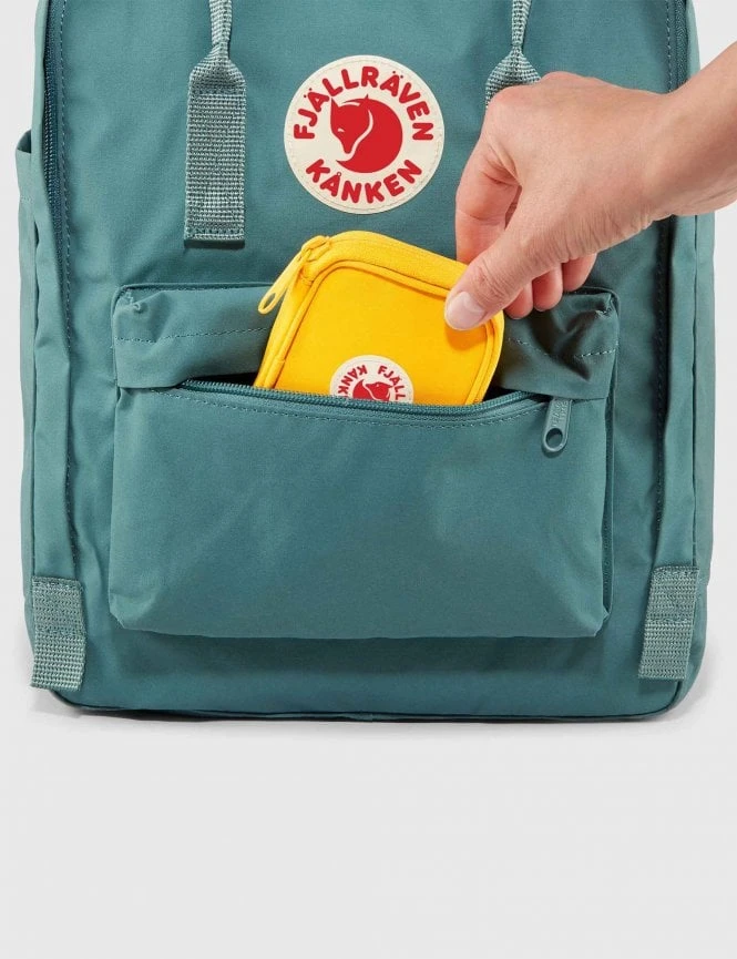 Fjallraven Kanken Card Wallet Korall – Durable G-1000 Zip Pouch 7 Fjallraven Kanken Card Wallet Korall – Durable G-1000 Zip Pouch - Image 5
