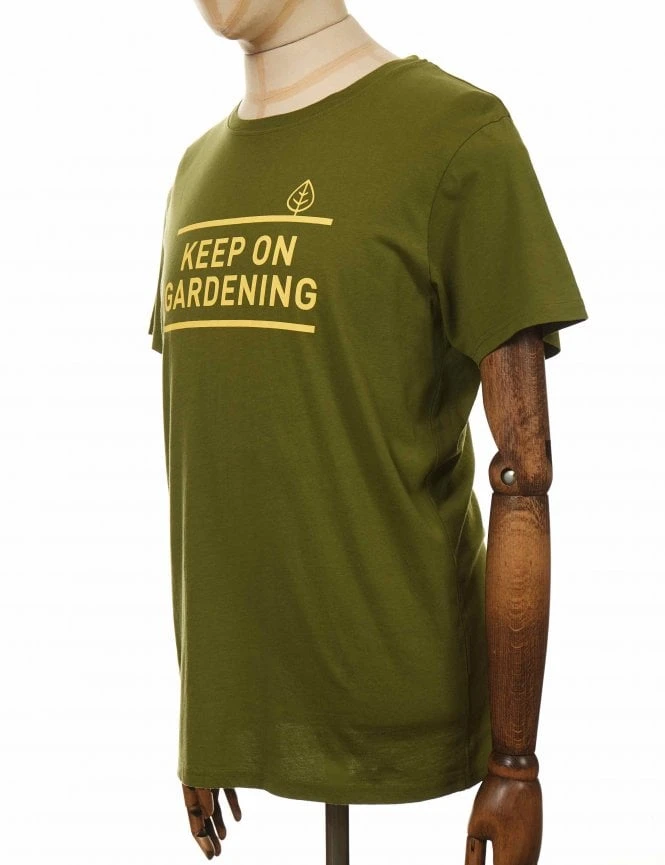 Keep On Gardening Tee - Green 6 Keep On Gardening Tee - Green - Image 4