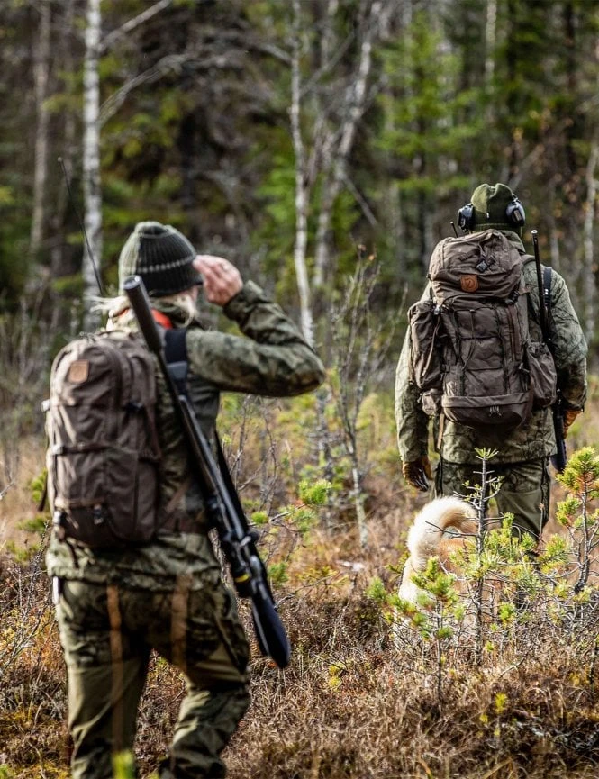 Fjallraven Lappland Hiking 15L Backpack - Dark Olive Sustainable Wool Back Plate Daypack 7 Fjallraven Lappland Hiking 15L Backpack - Dark Olive Sustainable Wool Back Plate Daypack - Image 5