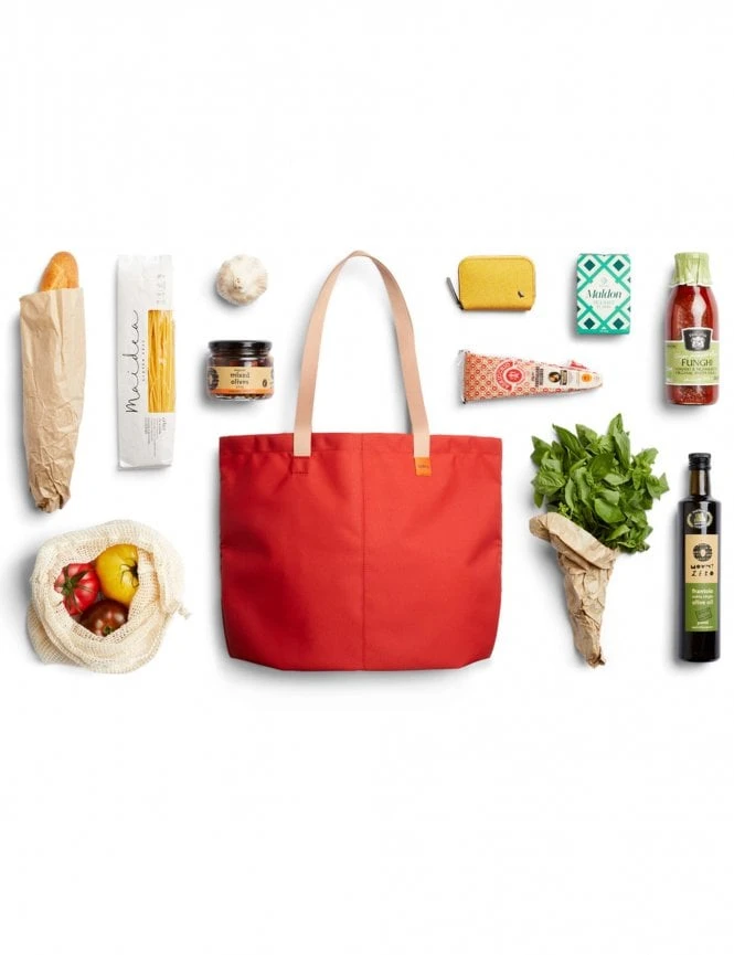 Bellroy Market 15L Tote Bag in Hot Sauce – Recycled Eco-Friendly Vegan Carryall 6 Bellroy Market 15L Tote Bag in Hot Sauce – Recycled Eco-Friendly Vegan Carryall - Image 4