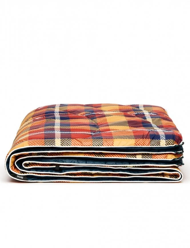 Rumpl Original Puffy Blanket - Autumn Plaid 4 Rumpl Original Puffy Blanket - Autumn Plaid - Image 2