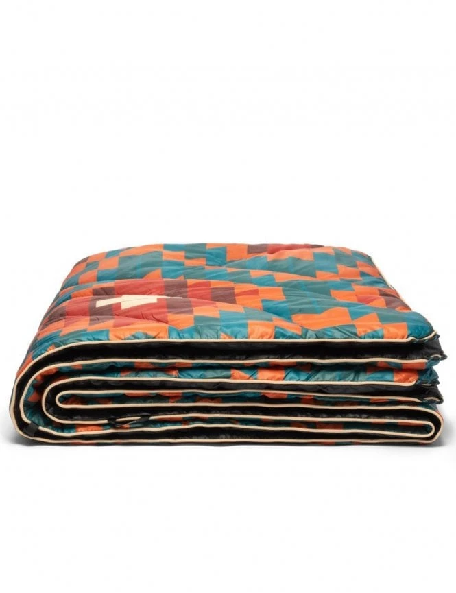 Rumpl Original Puffy Blanket - Copper Basket 4 Rumpl Original Puffy Blanket - Copper Basket - Image 2