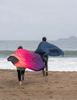 Rumpl Original Puffy Blanket - Dawn Pixel Fade -Fatbuddha Store original puffy blanket dawn pixel fade p32117 109480 medium