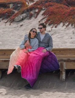 Rumpl Original Puffy Blanket - Dawn Pixel Fade -Fatbuddha Store original puffy blanket dawn pixel fade p32117 109481 medium