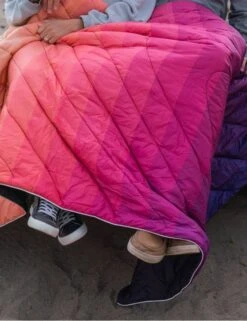 Rumpl Original Puffy Blanket - Dawn Pixel Fade -Fatbuddha Store original puffy blanket dawn pixel fade p32117 109482 medium