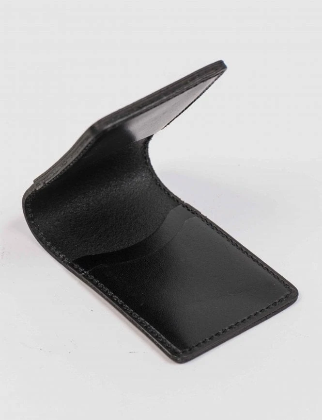 Fjallraven Ovik Card Holder Large – Black Vegetable-Tanned Leather Bifold Wallet 4 Fjallraven Ovik Card Holder Large – Black Vegetable-Tanned Leather Bifold Wallet - Image 2