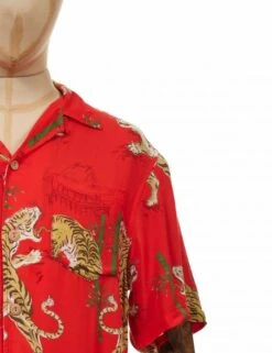 Deus Ex Machina Solstice Shirt - Poppy Red 9 Deus Ex Machina Solstice Shirt - Poppy Red -Fatbuddha Store solstice shirt poppy red p29436 101171 medium