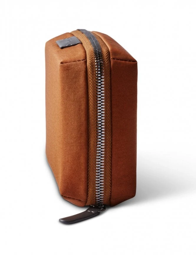 Bellroy Tech Kit Compact - Bronze - Portable Tech & Cable Organizer Pouch 4 Bellroy Tech Kit Compact - Bronze - Portable Tech & Cable Organizer Pouch - Image 2