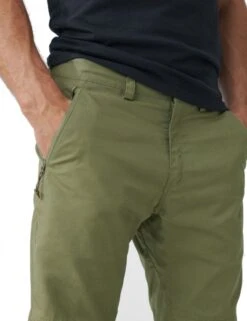 Fjallraven Vardag Trousers - Green -Fatbuddha Store vardag trousers green p32107 109435 medium