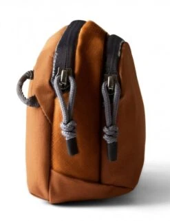 Bellroy Venture 1.5L Pouch in Bronze – Sustainable Water-Resistant EDC Crossbody Bag -Fatbuddha Store venture 1 5l pouch bronze p35754 117169 medium