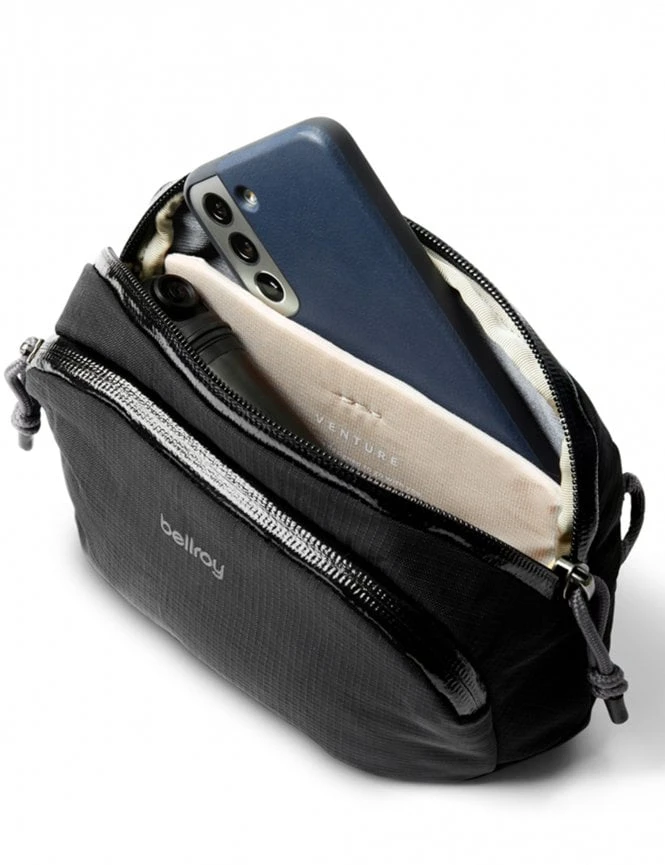 Bellroy Venture 1.5L Pouch Midnight – Water-Resistant Recycled Nylon Everyday Organizer 9 Bellroy Venture 1.5L Pouch Midnight – Water-Resistant Recycled Nylon Everyday Organizer - Image 7